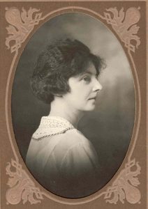 Agnes Roe McPhail